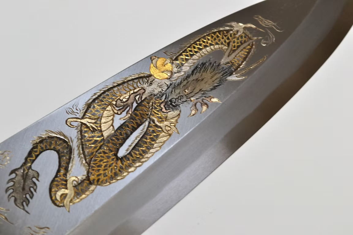 Sakai Takayuki Metal Decorated Engraving by Kubota The Dragon’s Gate White Steel Kasumitogi Deba 240mm Magnolia (Ferrule: Water Buffalo Horn) Handle - Japanny - Best Japanese Knife