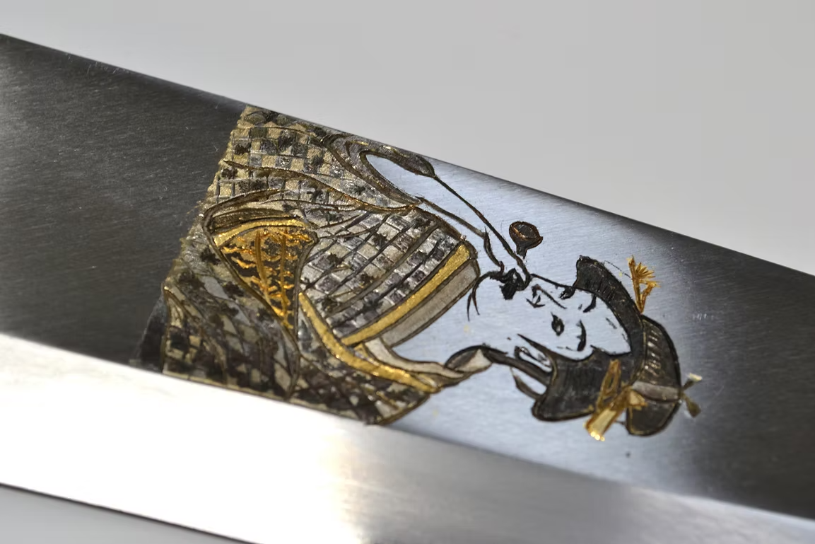 Sakai Takayuki Metal Decorated Engraving by Kubota Ukiyoe - Female White Steel Kasumitogi Deba 210mm Magnolia (Ferrule: Water Buffalo Horn) Handle - Japanny - Best Japanese Knife