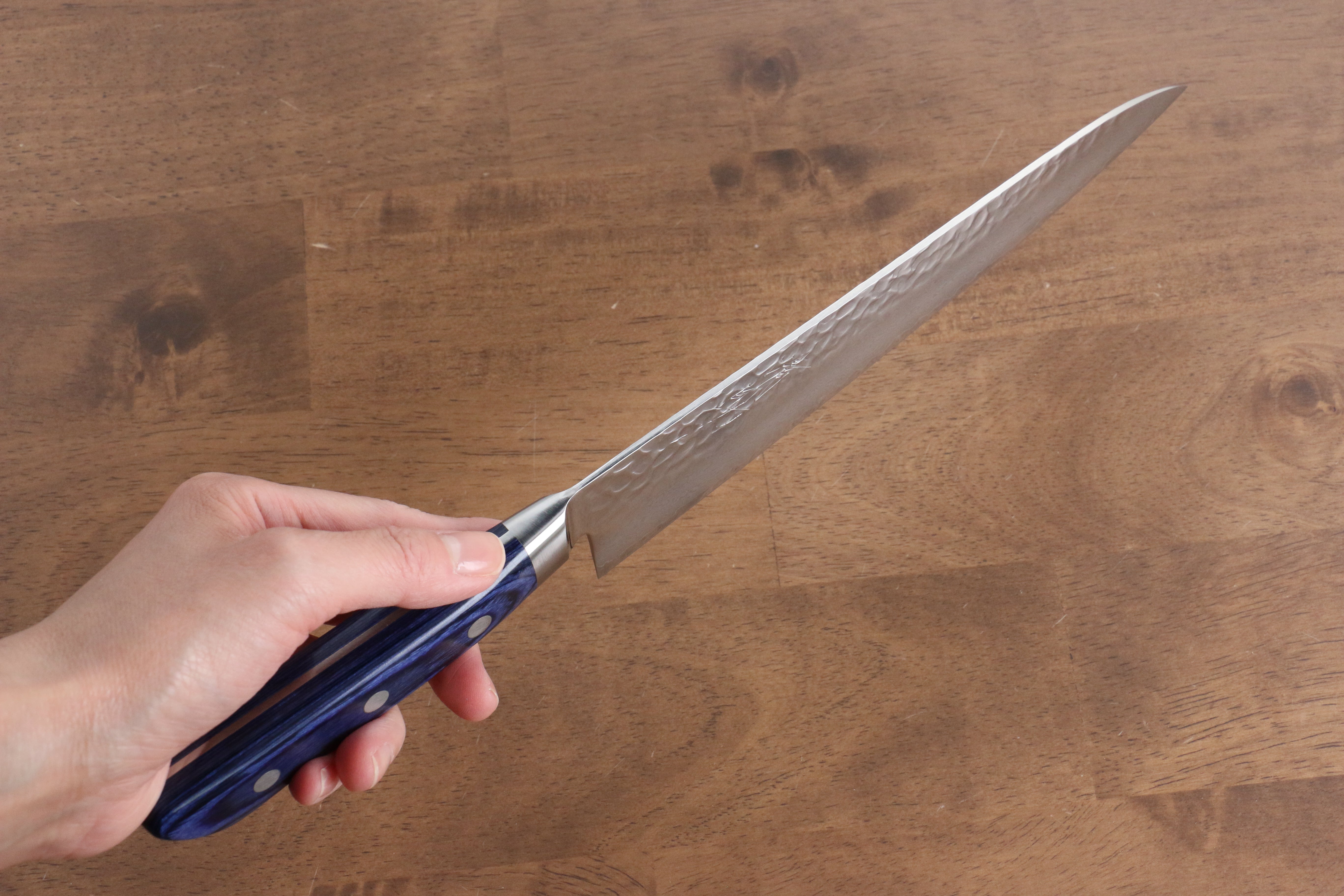 Seisuke VG10 33 Layer Hammered Damascus Gyuto 210mm Blue Pakka wood Handle - Japanny - Best Japanese Knife