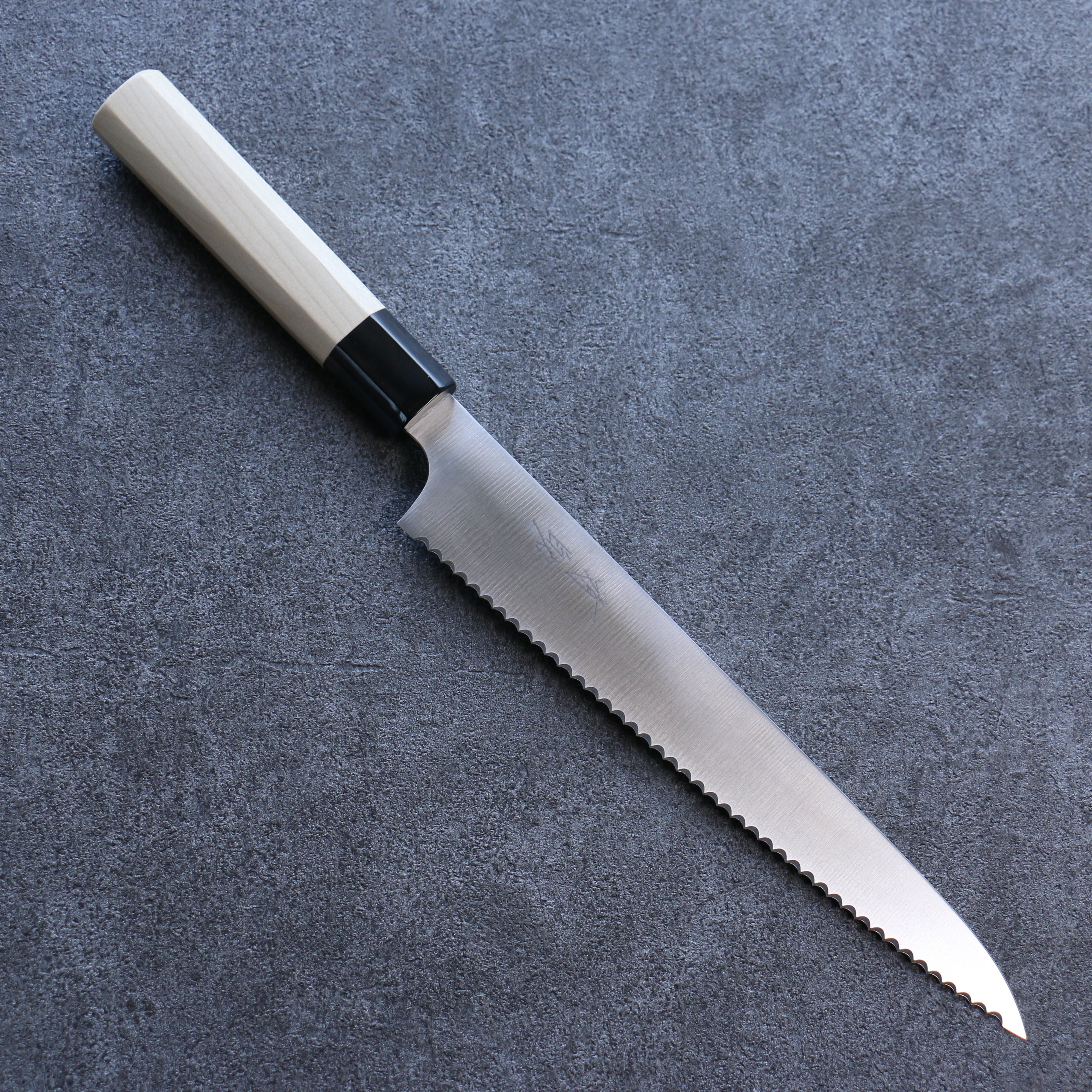 Seisuke Stainless Steel Bread Slicer 240mm Magnolia Handle - Japanny - Best Japanese Knife
