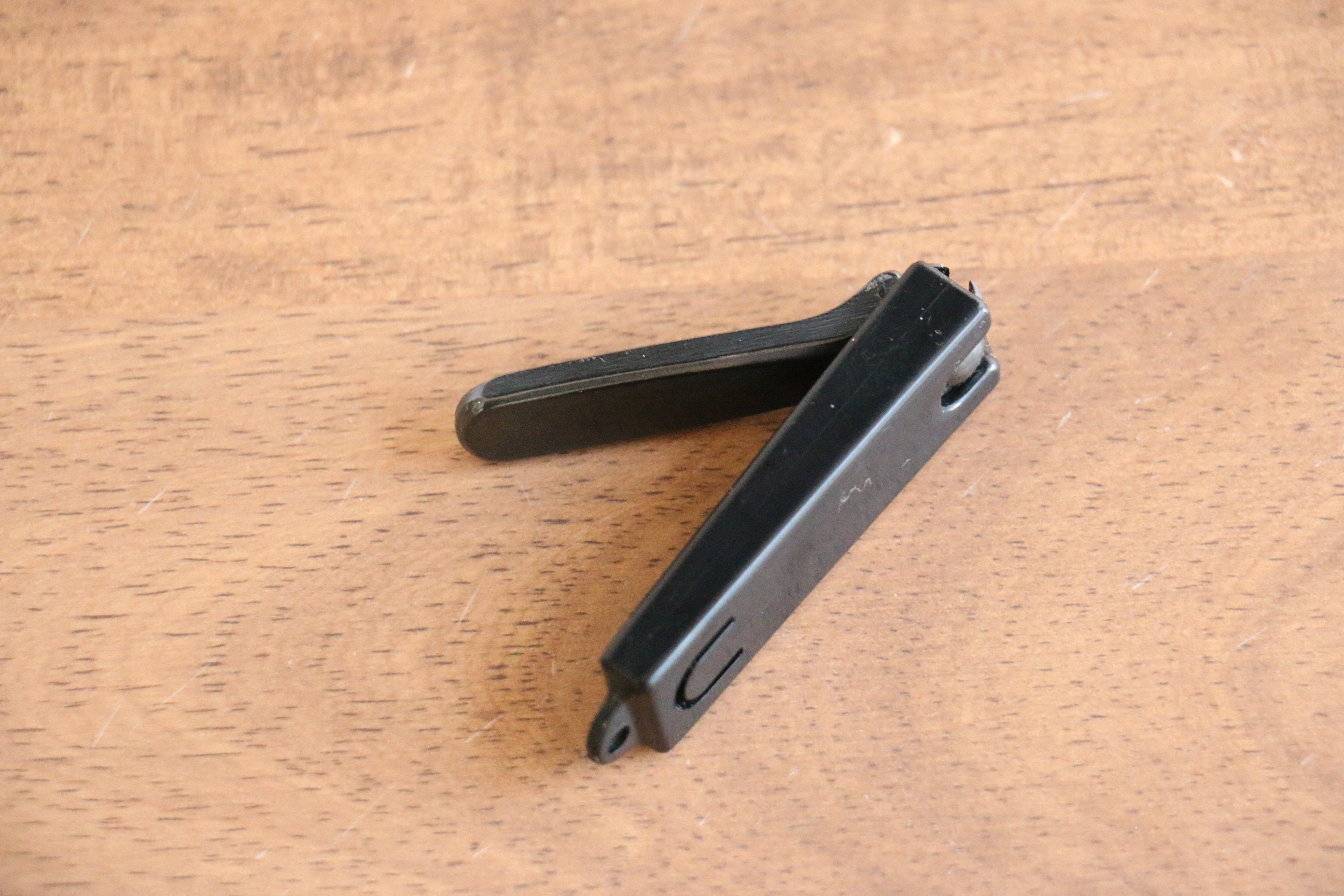 Black small High carbon steel With cover Black dyeing Nail Clipper - Japanny - Best Japanese Knife