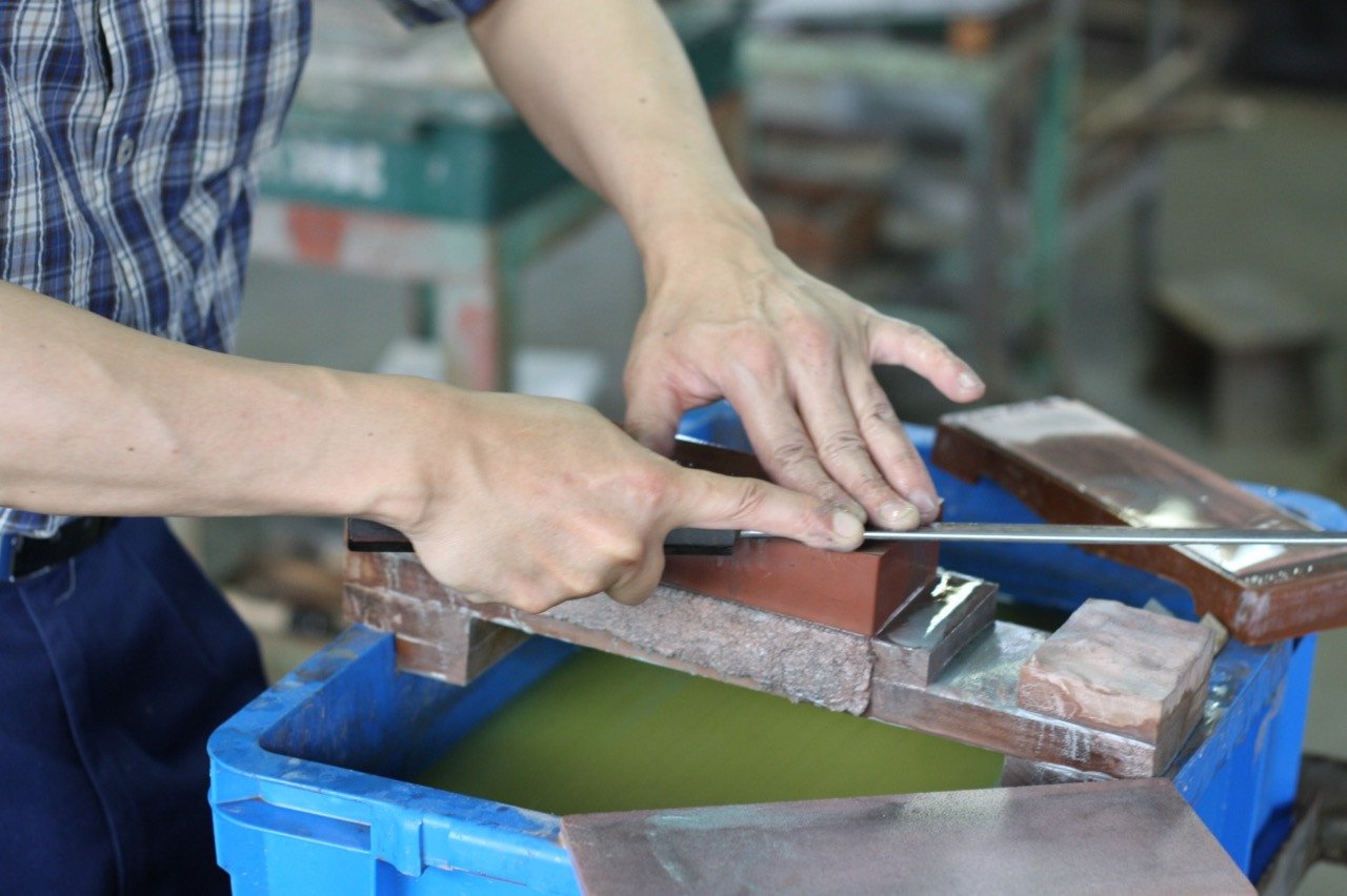 Sukenari ZDP189 3 Layer Sujihiki 270mm Magnolia Handle - Japanny - Best Japanese Knife