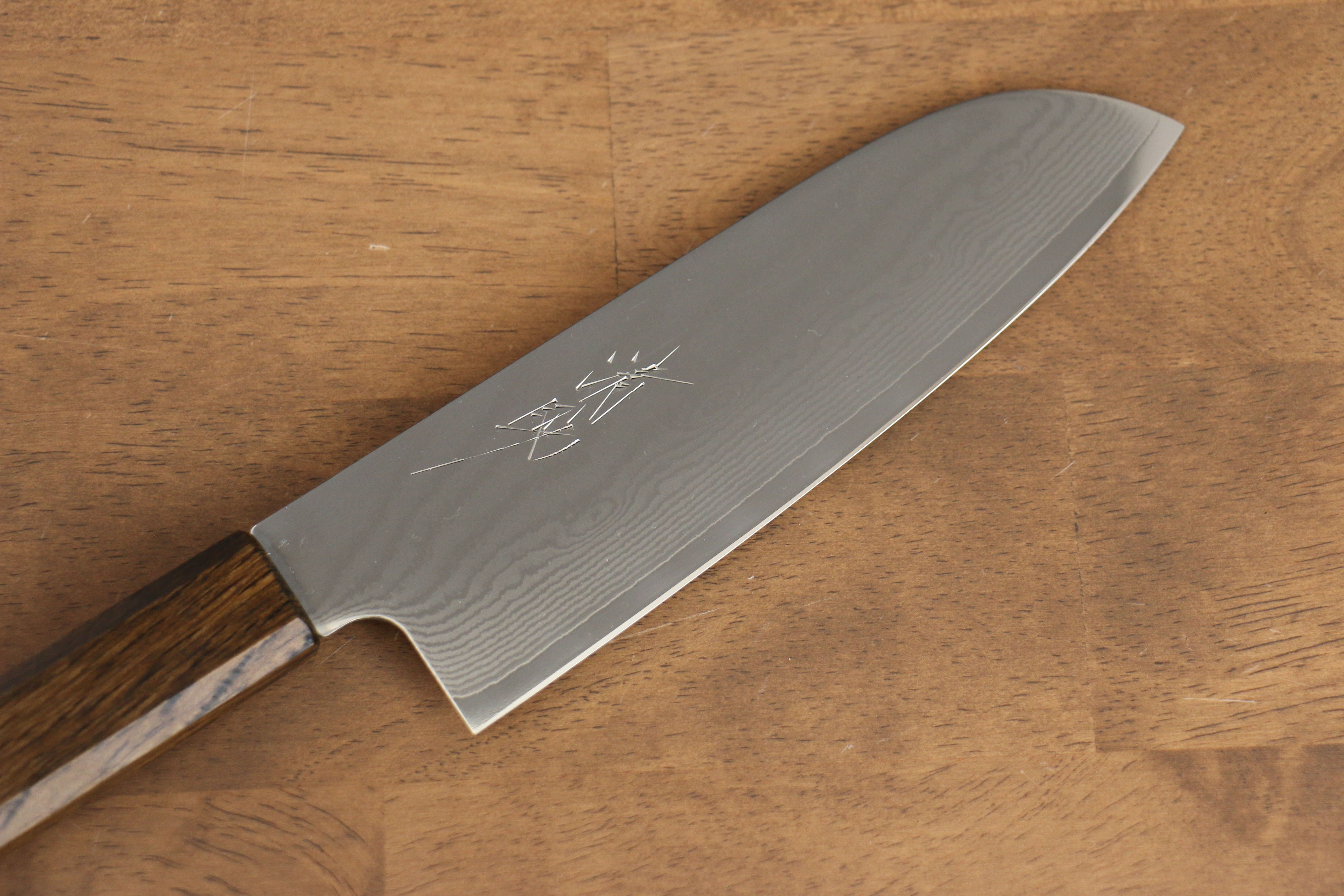 Seisuke VG10 63 Layer Damascus Santoku 170mm Oak Handle - Japanny - Best Japanese Knife