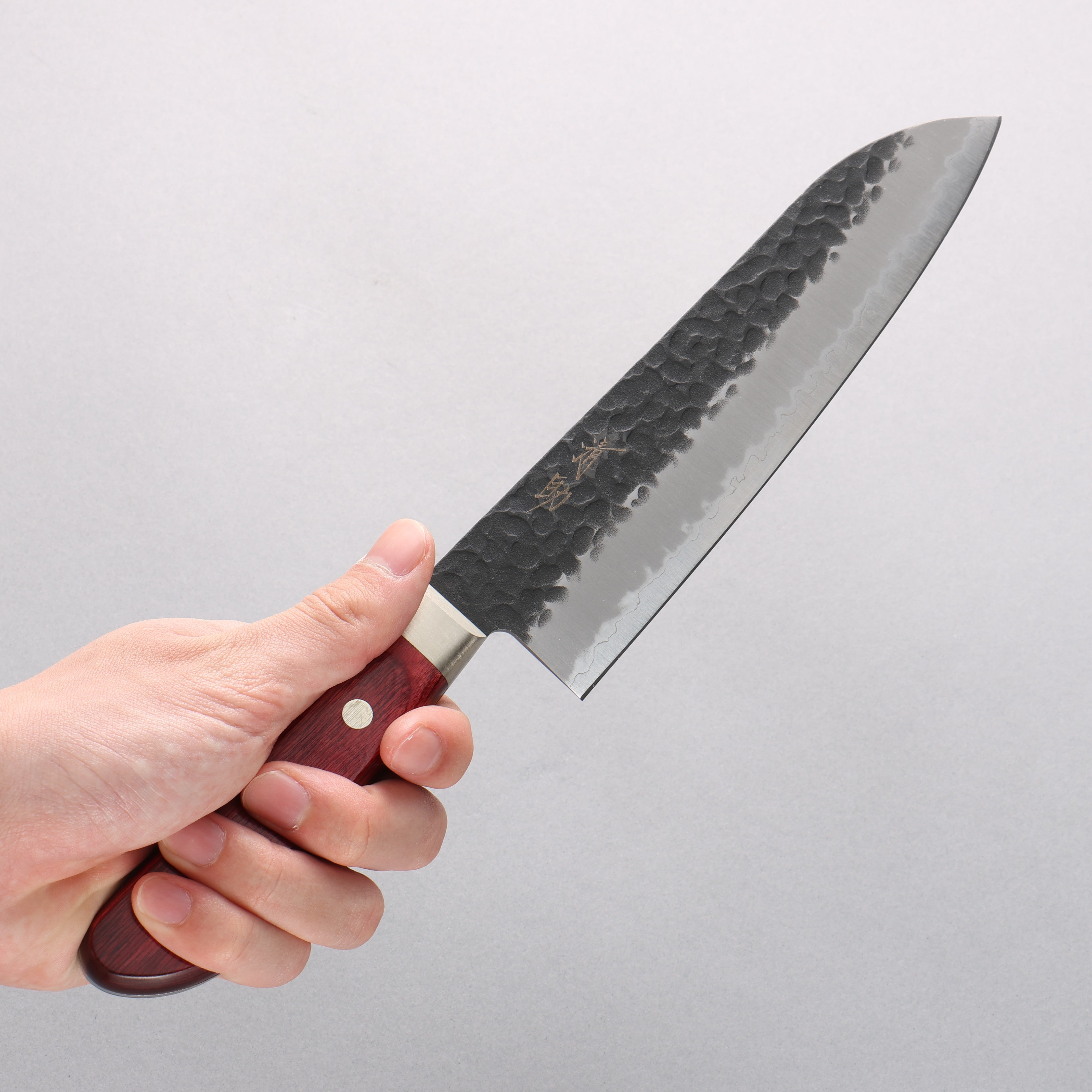 Seisuke Kurobeni Blue Super Hammered Kurouchi Santoku 185mm Red Pakka wood Handle - Japanny - Best Japanese Knife
