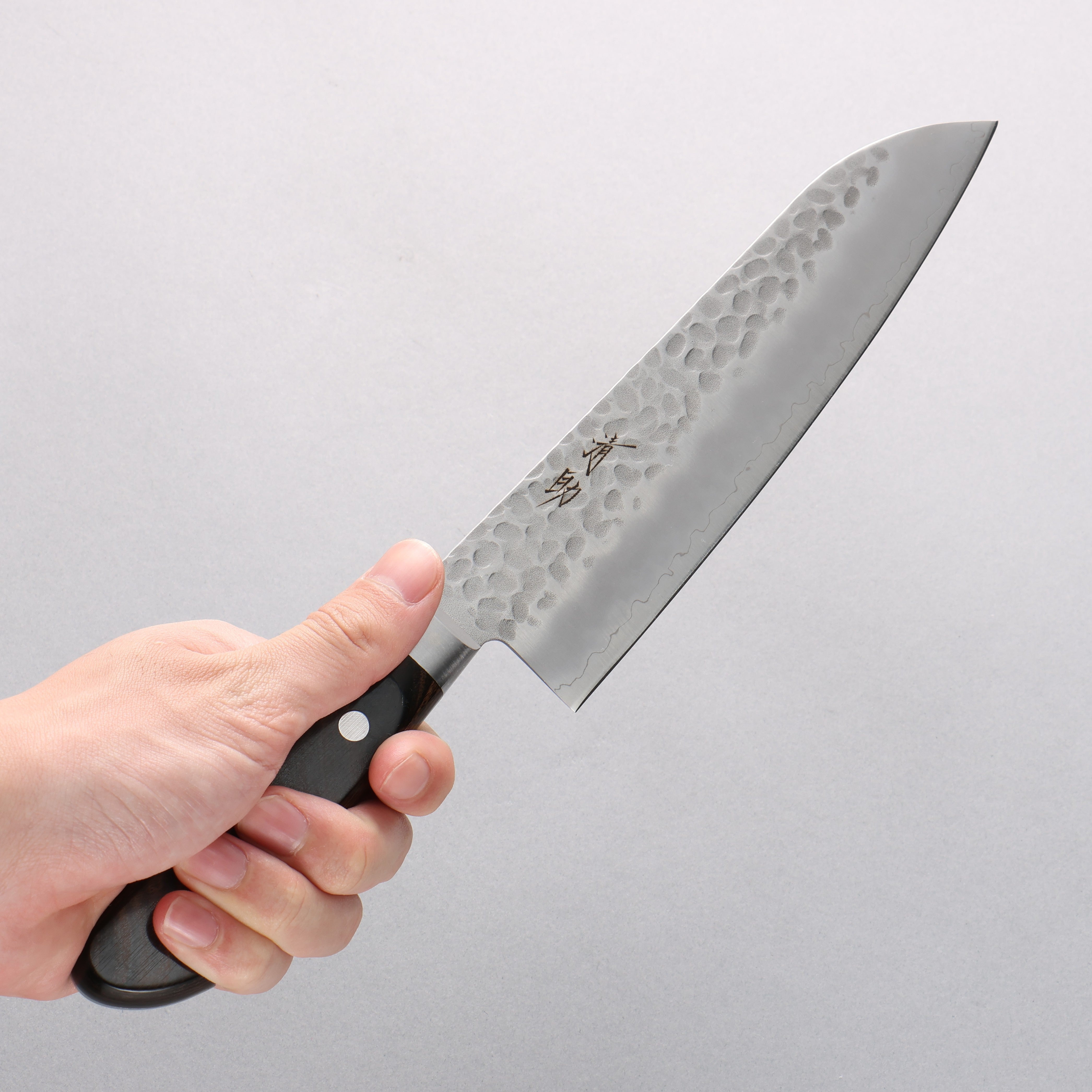 Seisuke AUS8 Hammered Santoku 180mm Brown Pakka wood Handle - Japanny - Best Japanese Knife