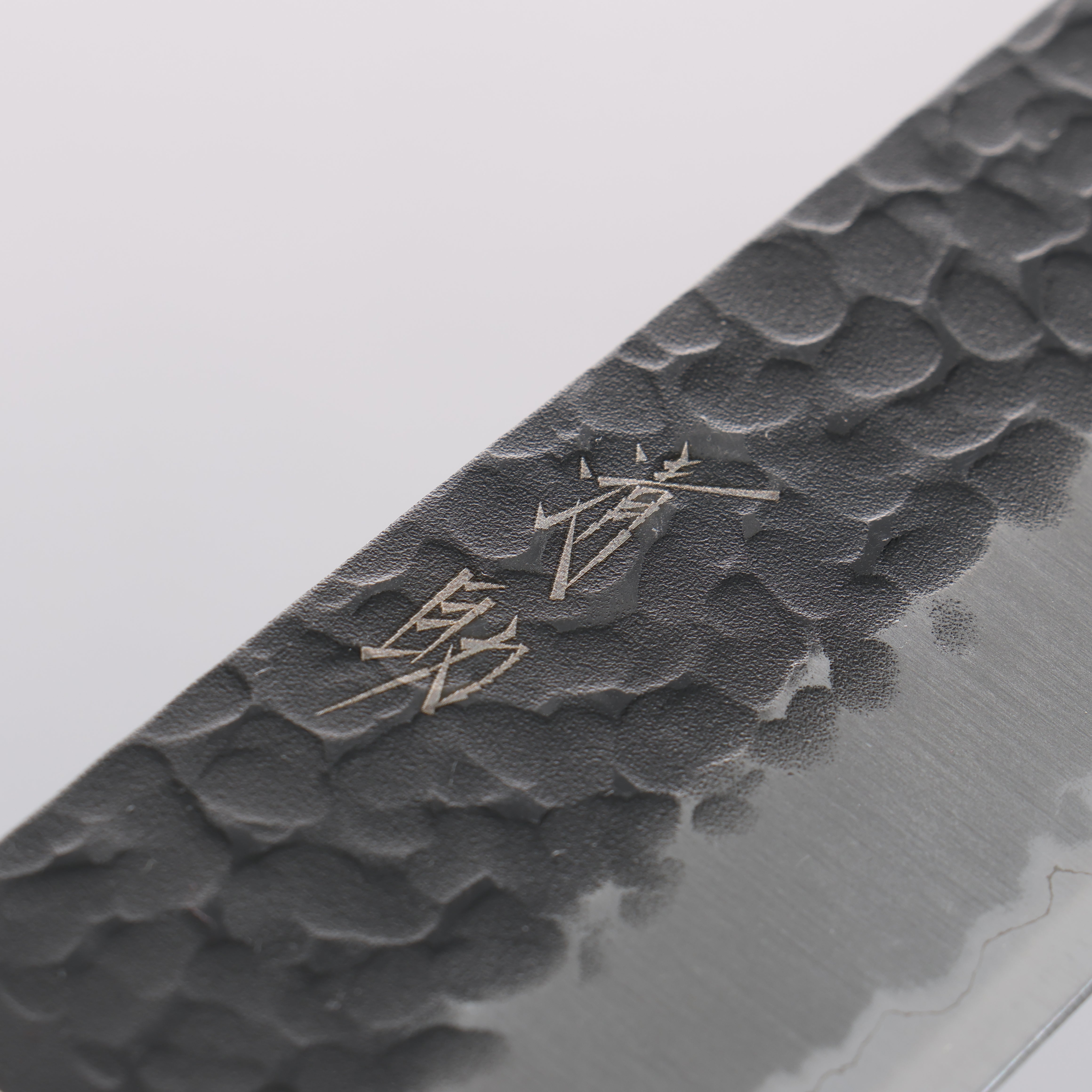 Seisuke Blue Super Hammered Black Finished Santoku 180mm Black Pakka wood Handle - Japanny - Best Japanese Knife