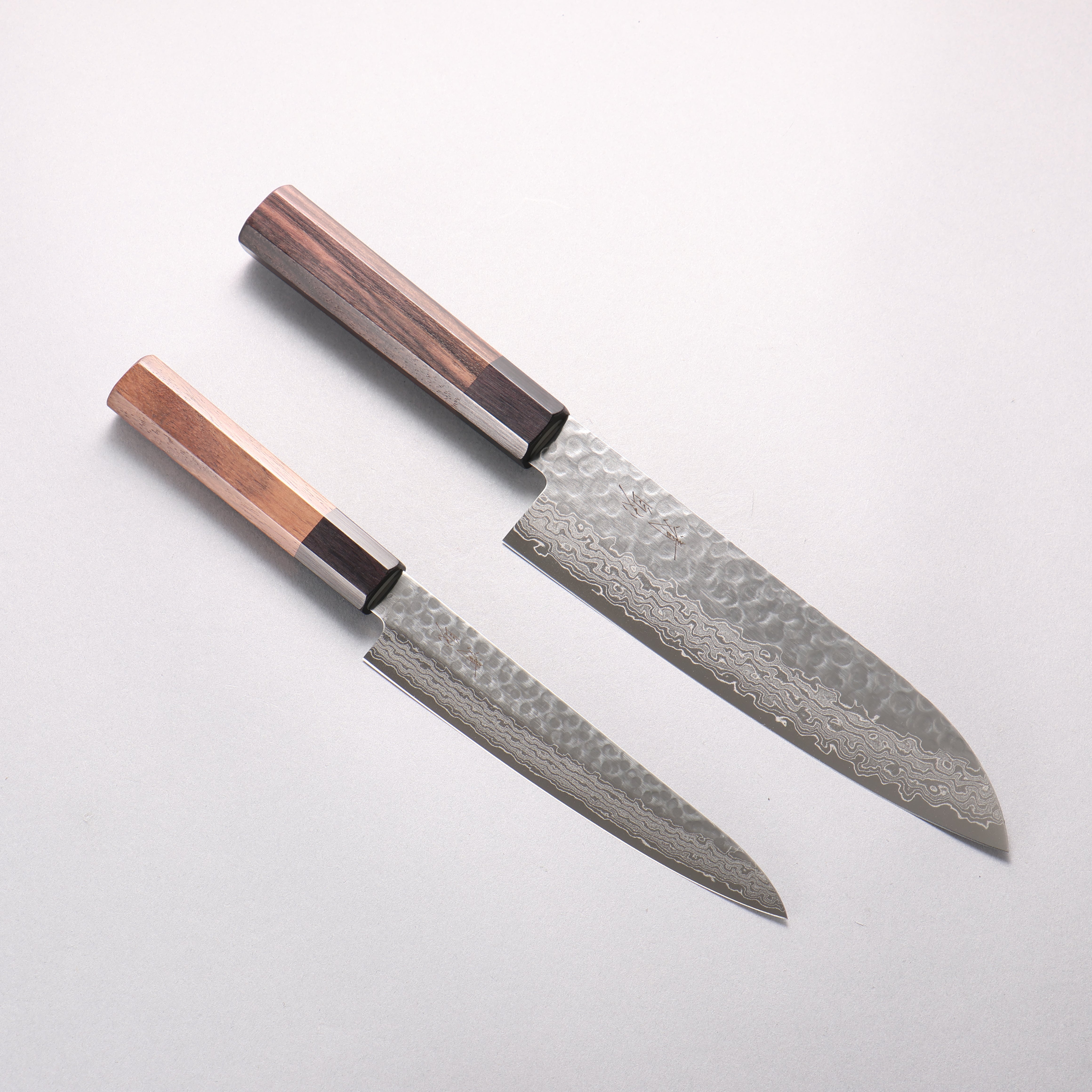 Seisuke AUS10 Hammered Damascus Japanese Santoku & Petty Rosewood (Ferrule: Black Pakka Wood) Handle 180mm & 150mm - Japanny - Best Japanese Knife
