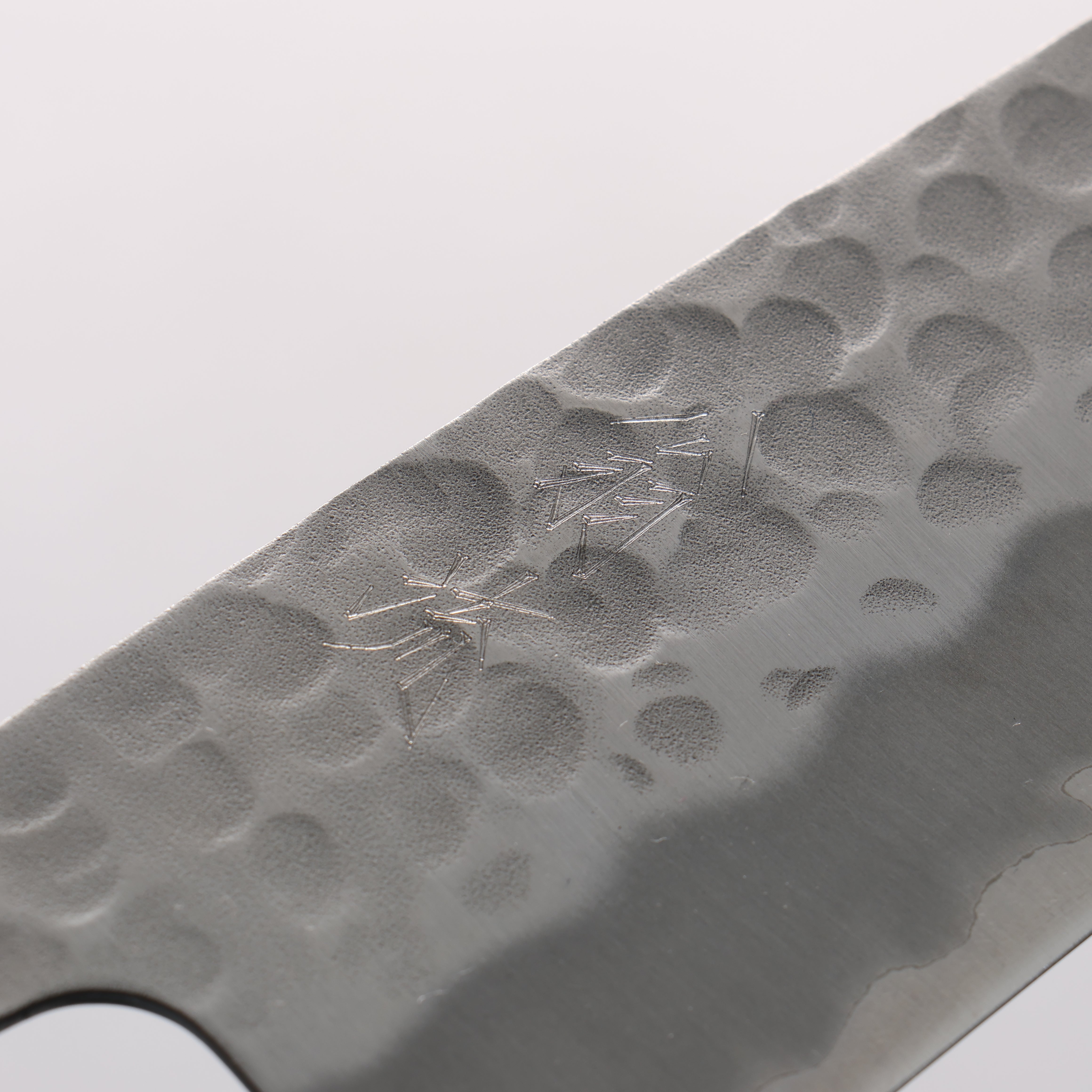 Oul White Steel No.2 Hammered Santoku 165mm Keyaki (Japanese Elm) Handle - Japanny - Best Japanese Knife