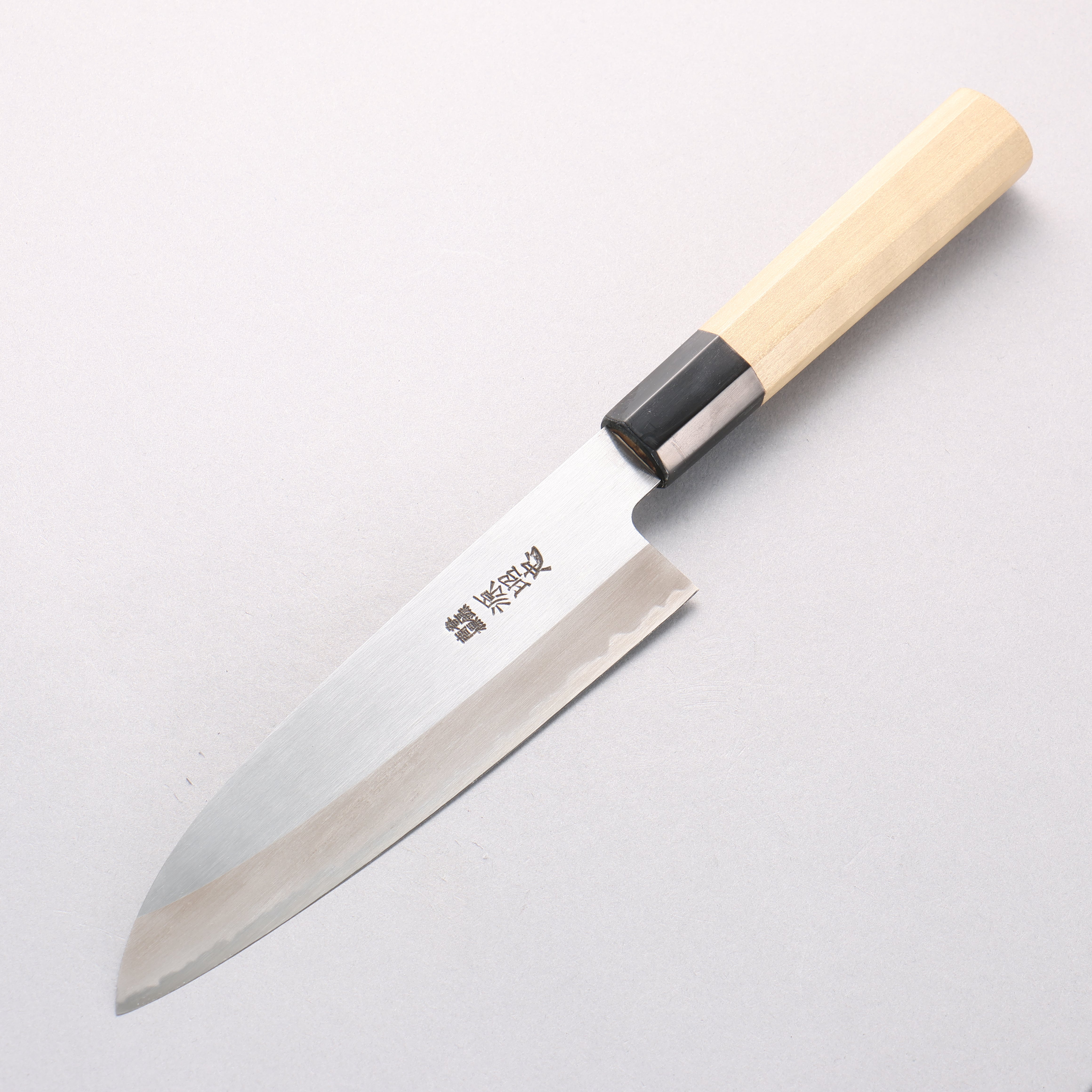 Minamoto Akitada White Steel No.2 Kasumitogi Santoku 180mm Magnolia Handle - Japanny - Best Japanese Knife