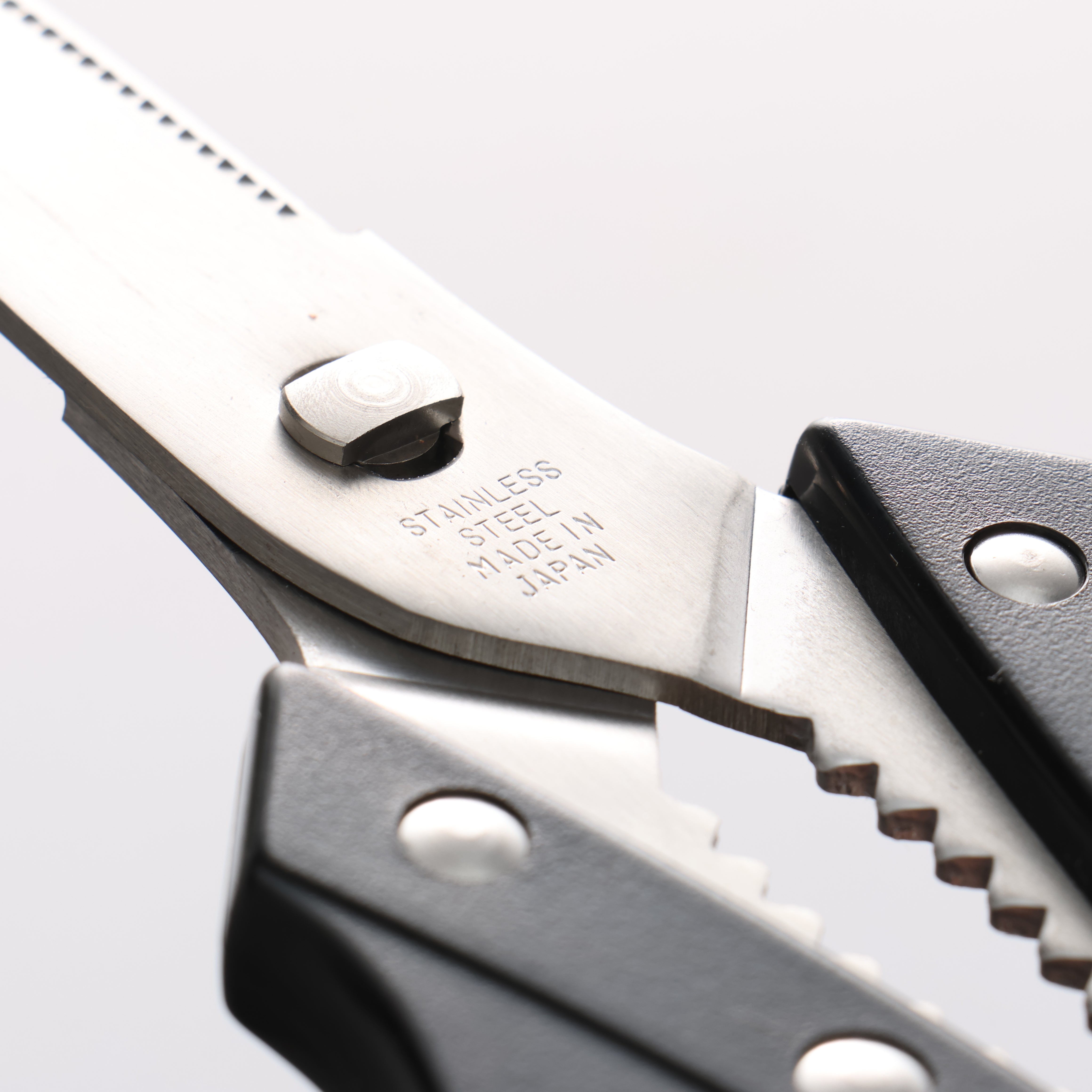 Stainless Steel Kitchen Scissors Black Plastic Handle - Japanny - Best Japanese Knife