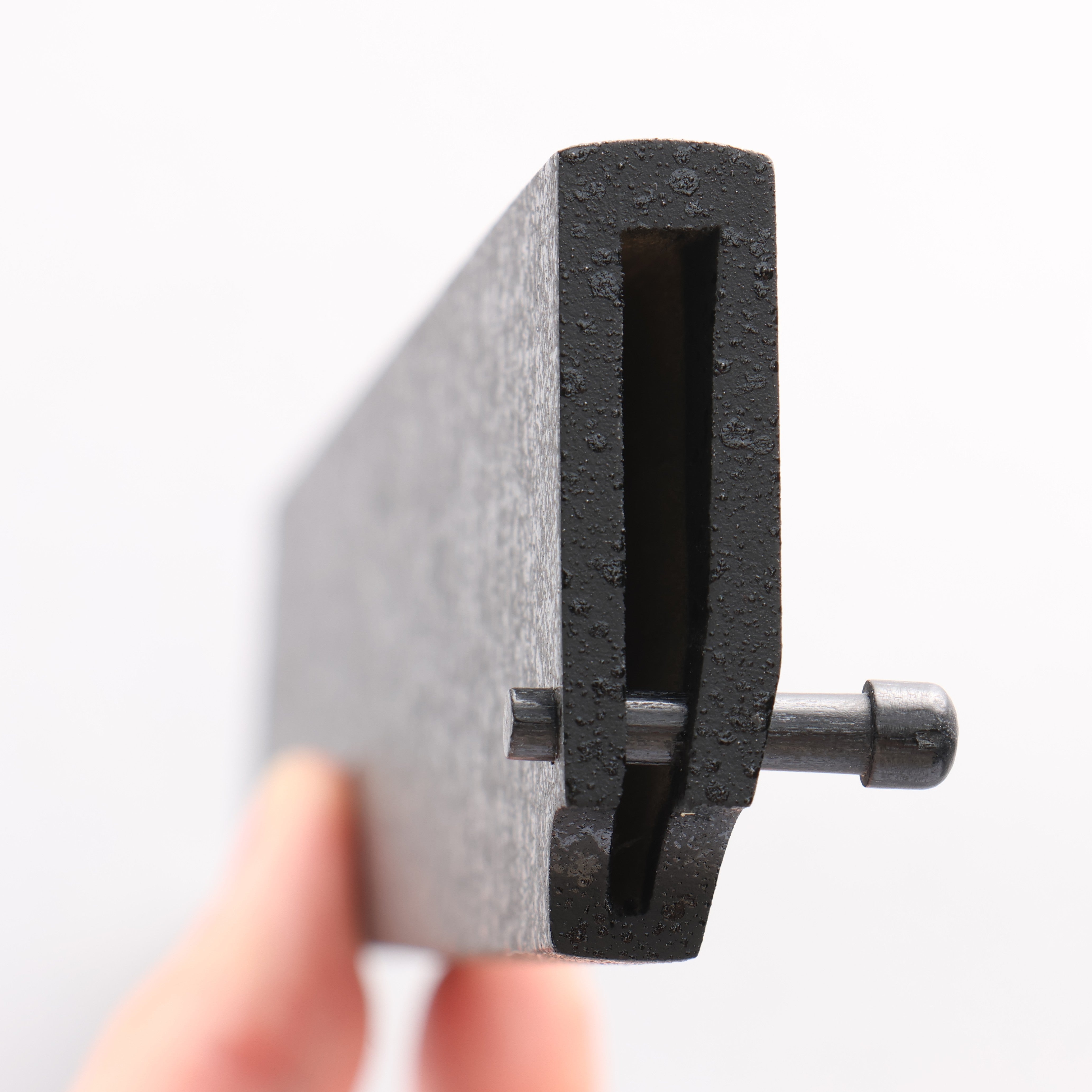 합판 핀 가네코가 있는 240mm 키리츠케 야나기바용 쿠로시메 목련 칼집