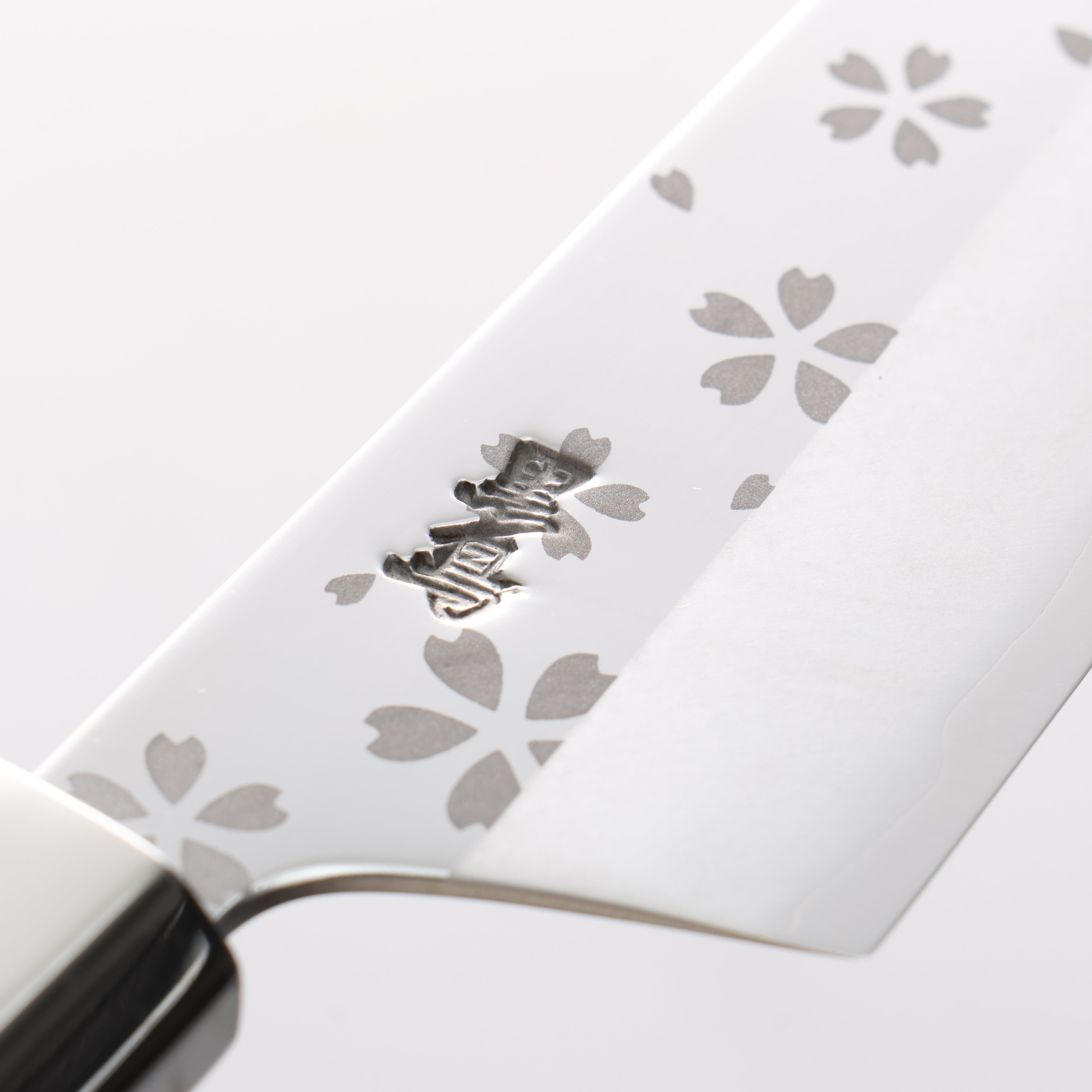 Kurotori Silver Steel No.3 Migaki Finished Petty-Utility 150mm Walnut Handle Sakura