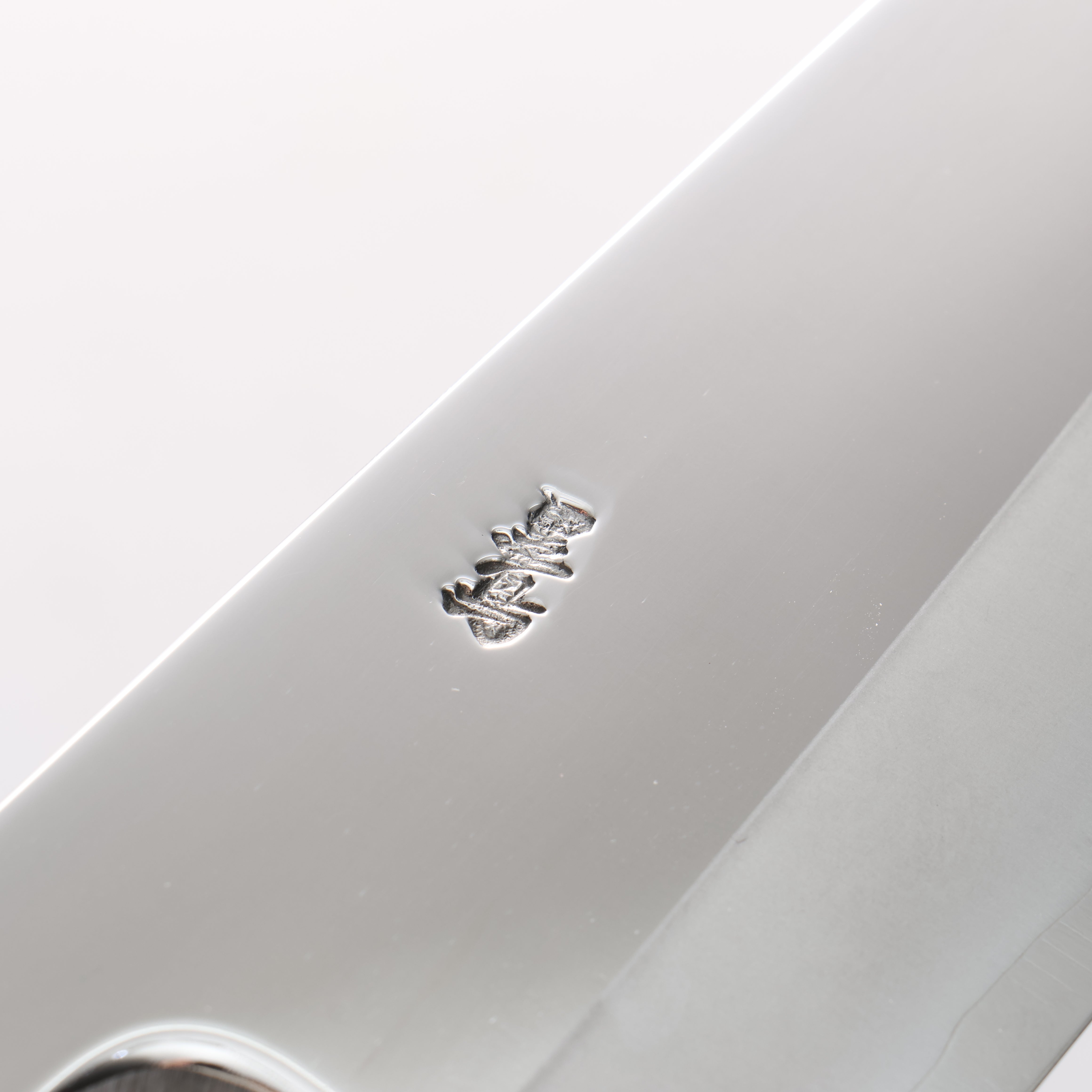 Kurotori Silver Steel No.3 Migaki Finished Deba 195mm Walnut Handle