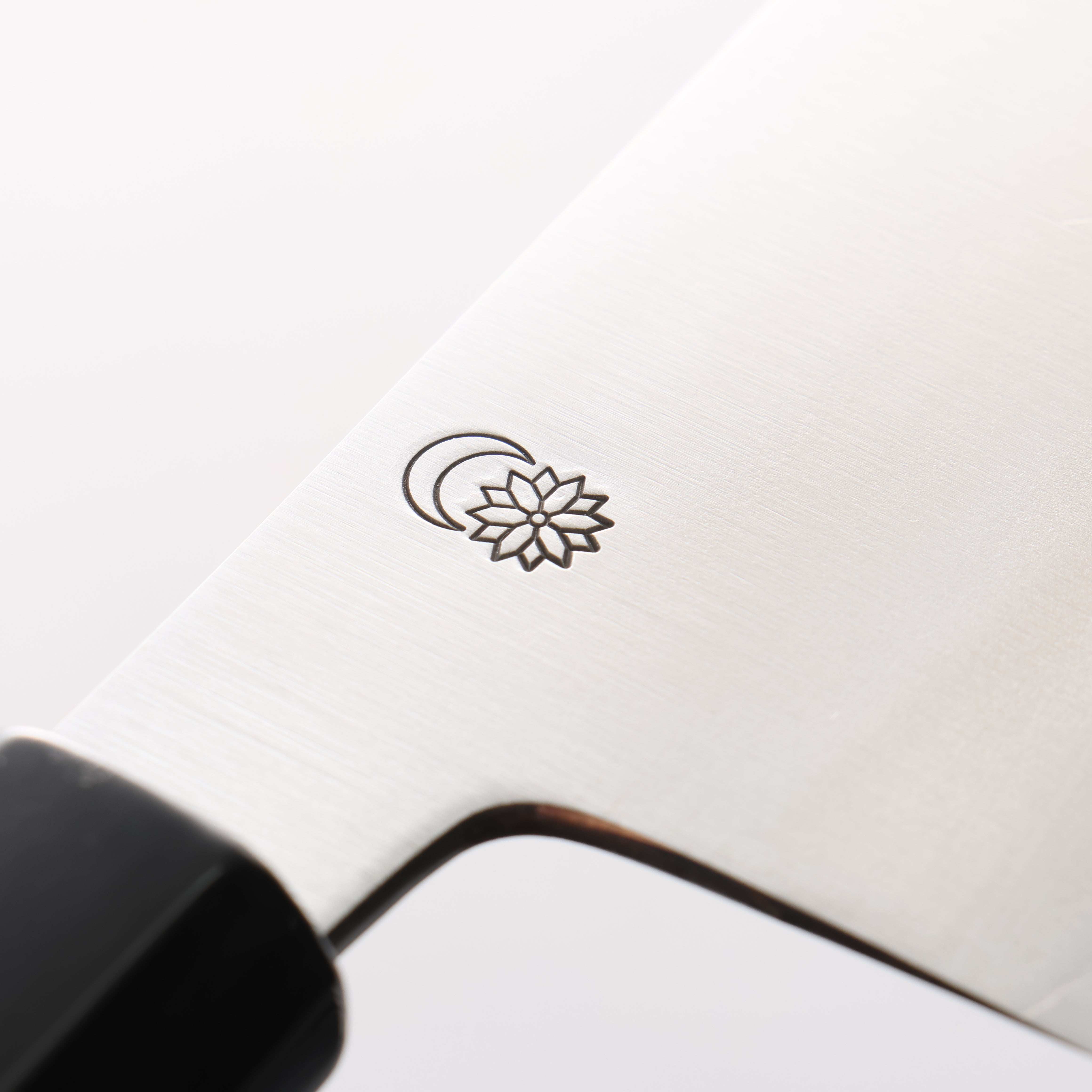 Kikuzuki Silver Steel No.3 Bokashi Nakiri  180mm Magnolia Handle