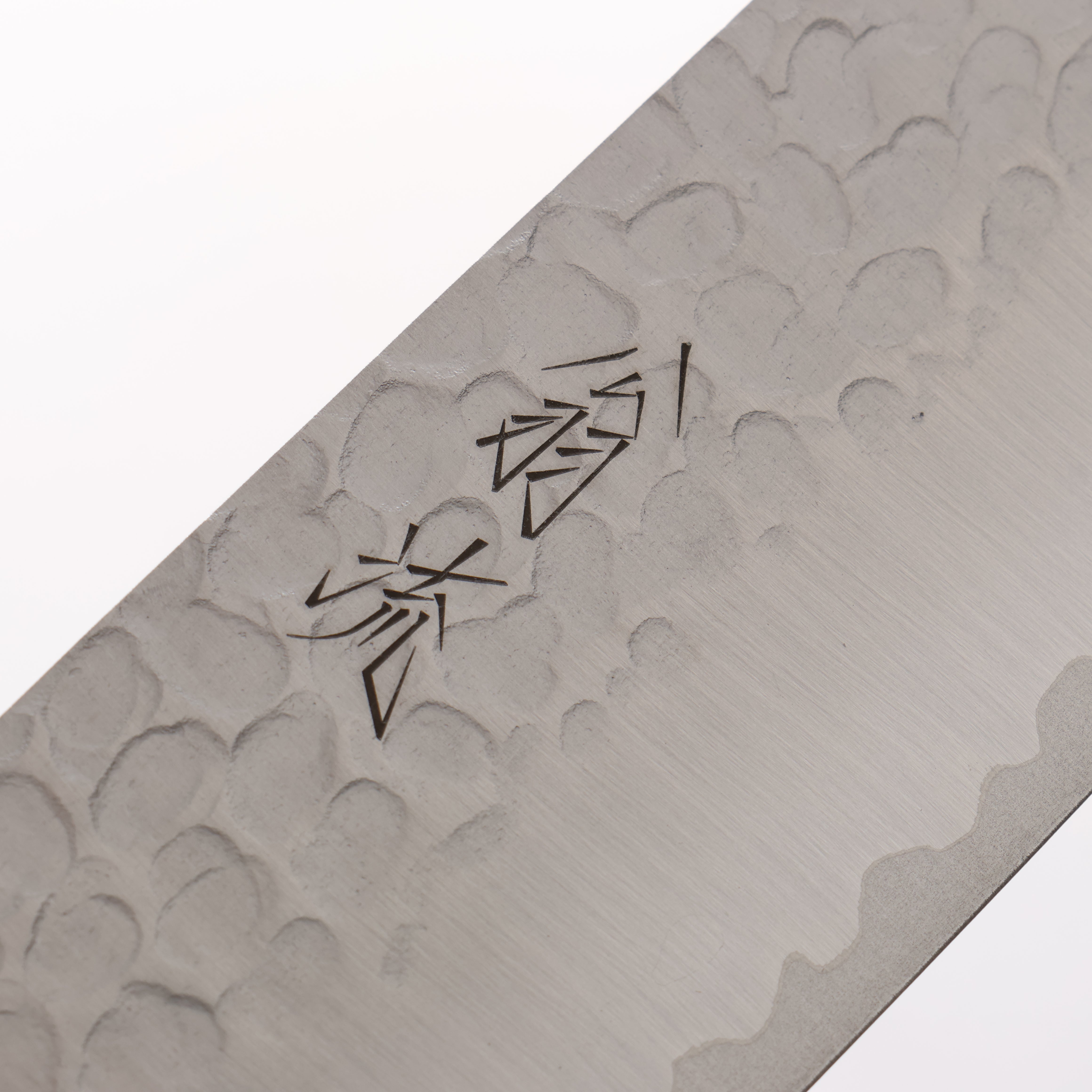 Oul VG10 Hammered Santoku 165mm Olive tree Handle - Japanny - Best Japanese Knife