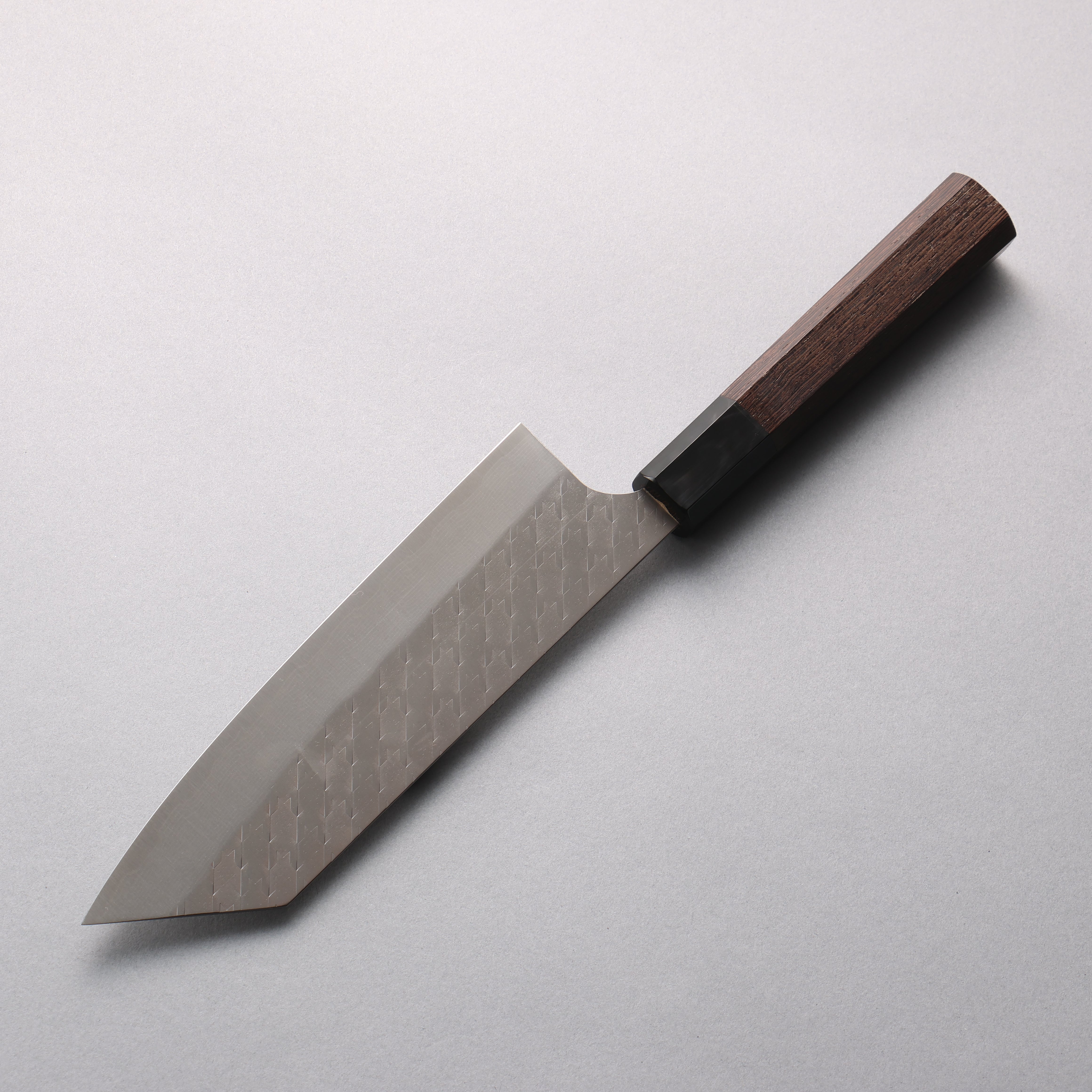 Shungo Ogata SPG STRIX Hammered Damascus Bunka 180mm Wenge (ferrule: Black Buffalo Horn) Handle