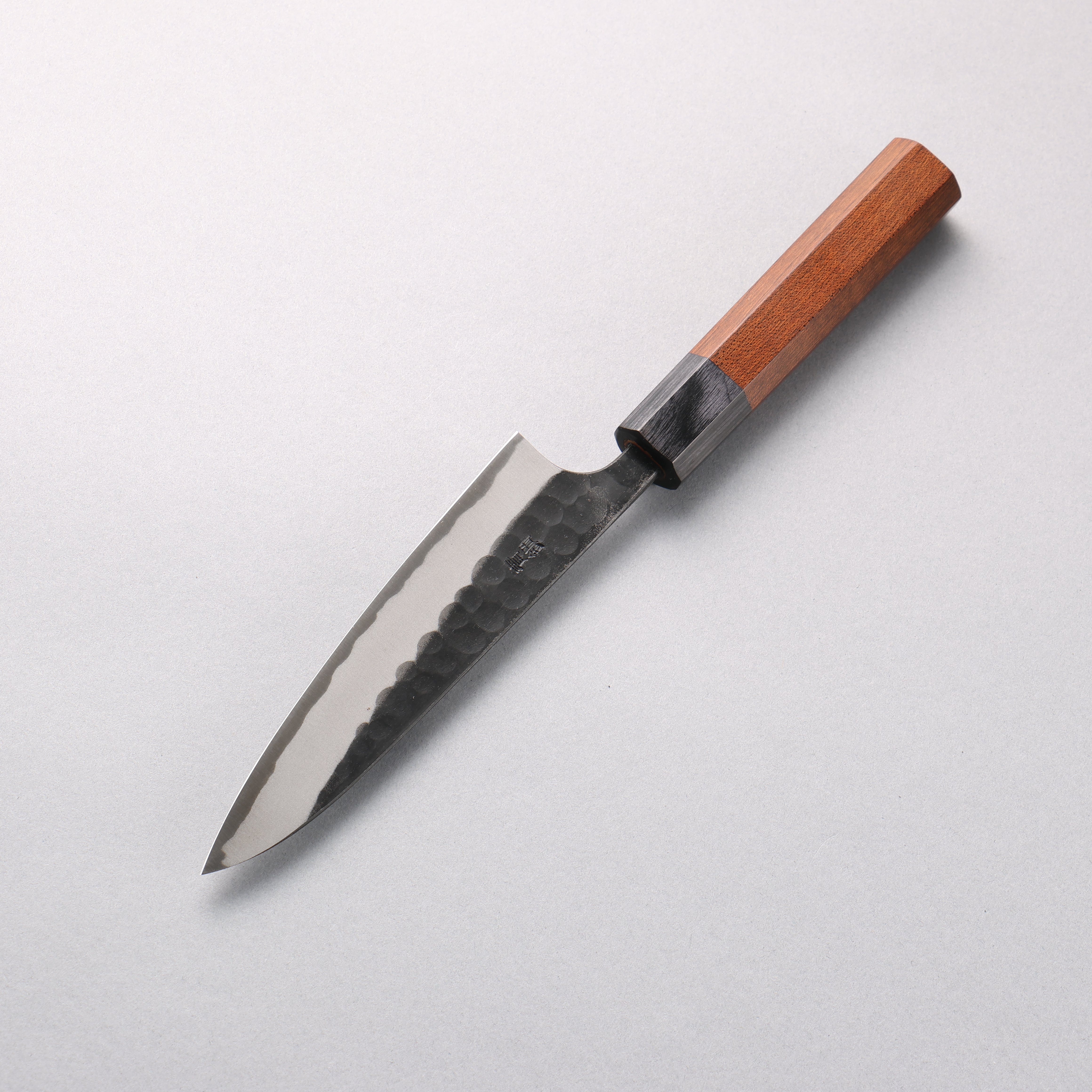 Nao Yamamoto Blue Super Kurouchi Hammered(Maru) Petty-Utility 135mm Maple Stabilized Handle - Japanny - Best Japanese Knife