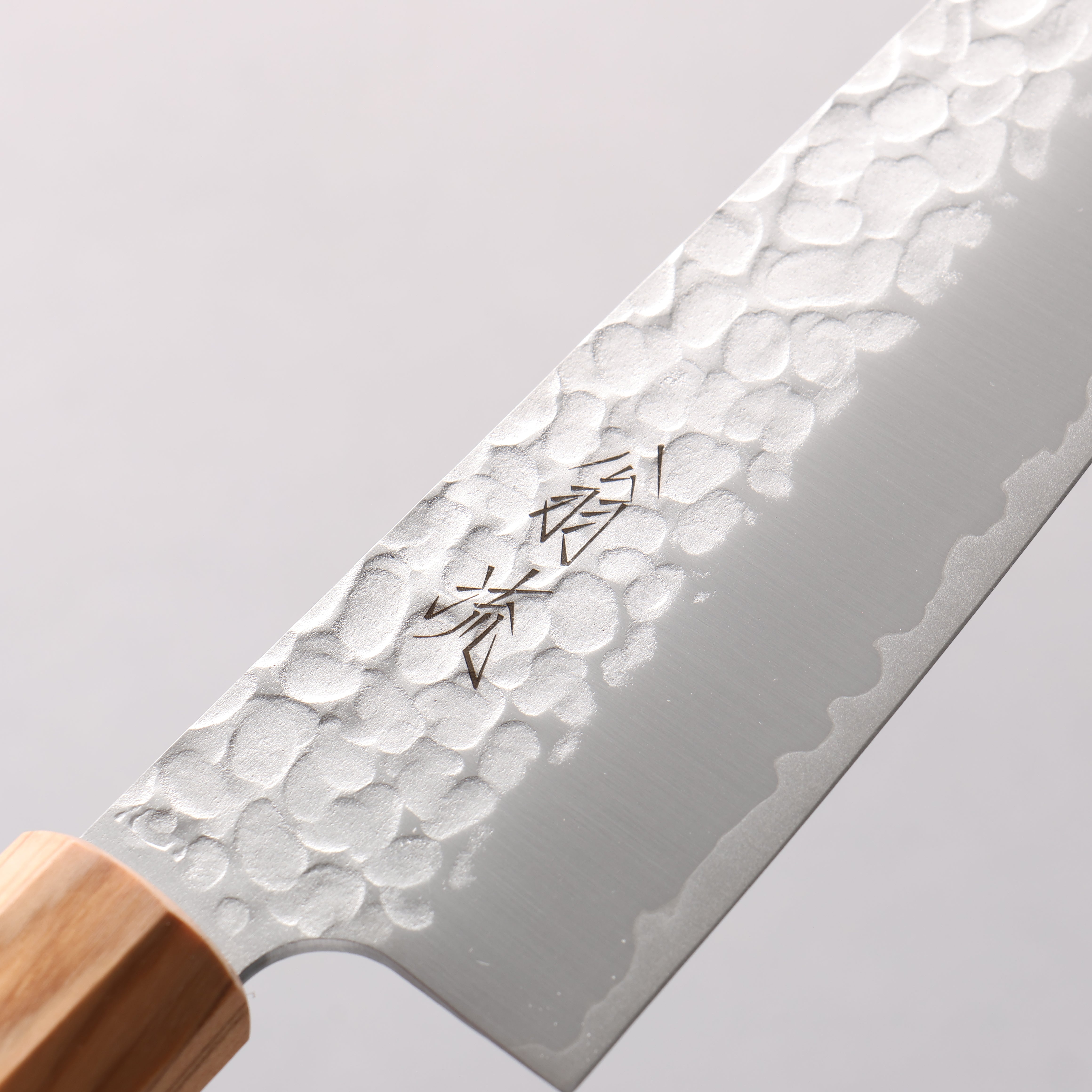 Oul VG10 Hammered Gyuto 180mm Olive tree Handle - Japanny - Best Japanese Knife