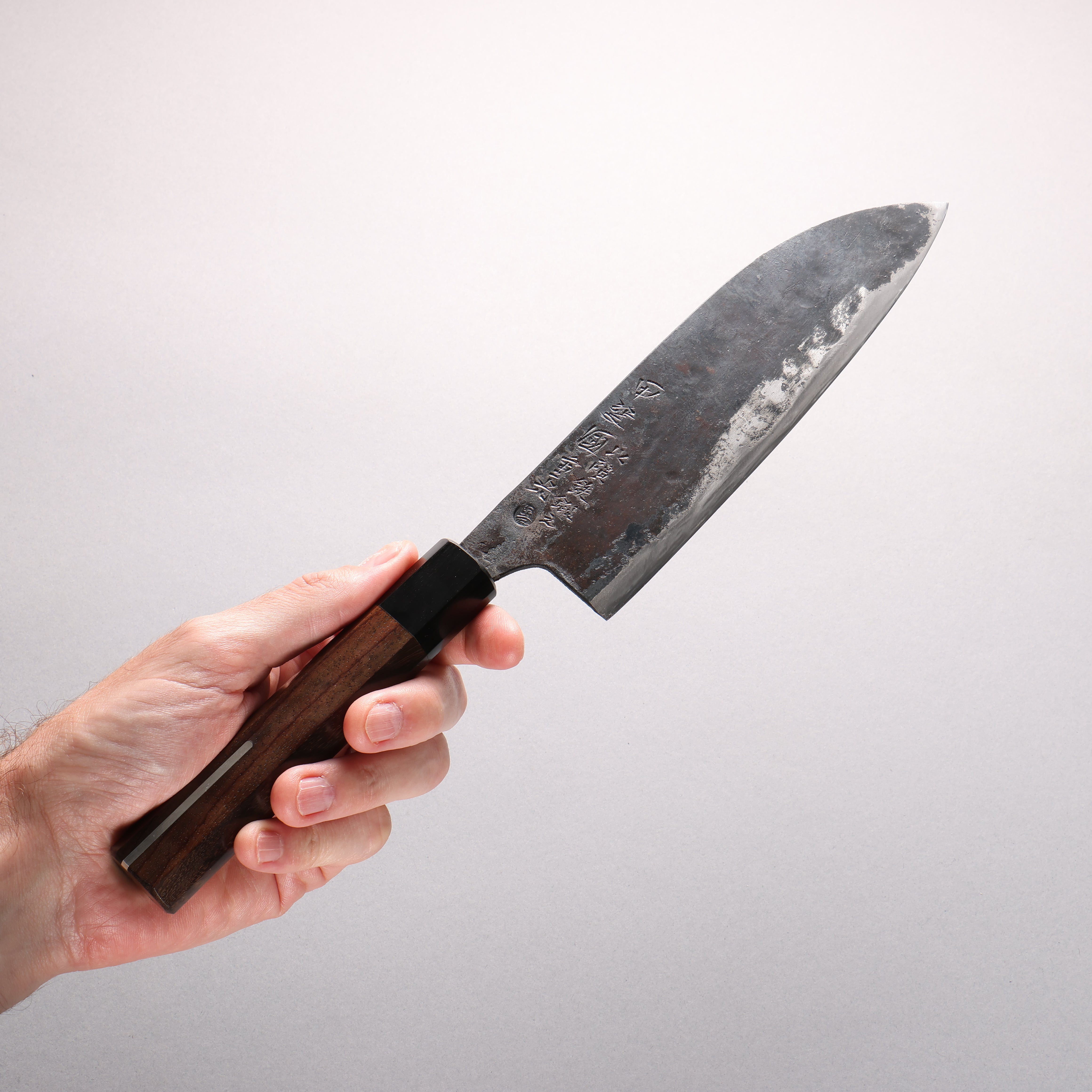 Shigemitsu Ito Tamahagane Meteorite Cladded Black Finished Santoku 180mm Rosewood (ferrule: Black Pakka wood With Silver Lining) Handle