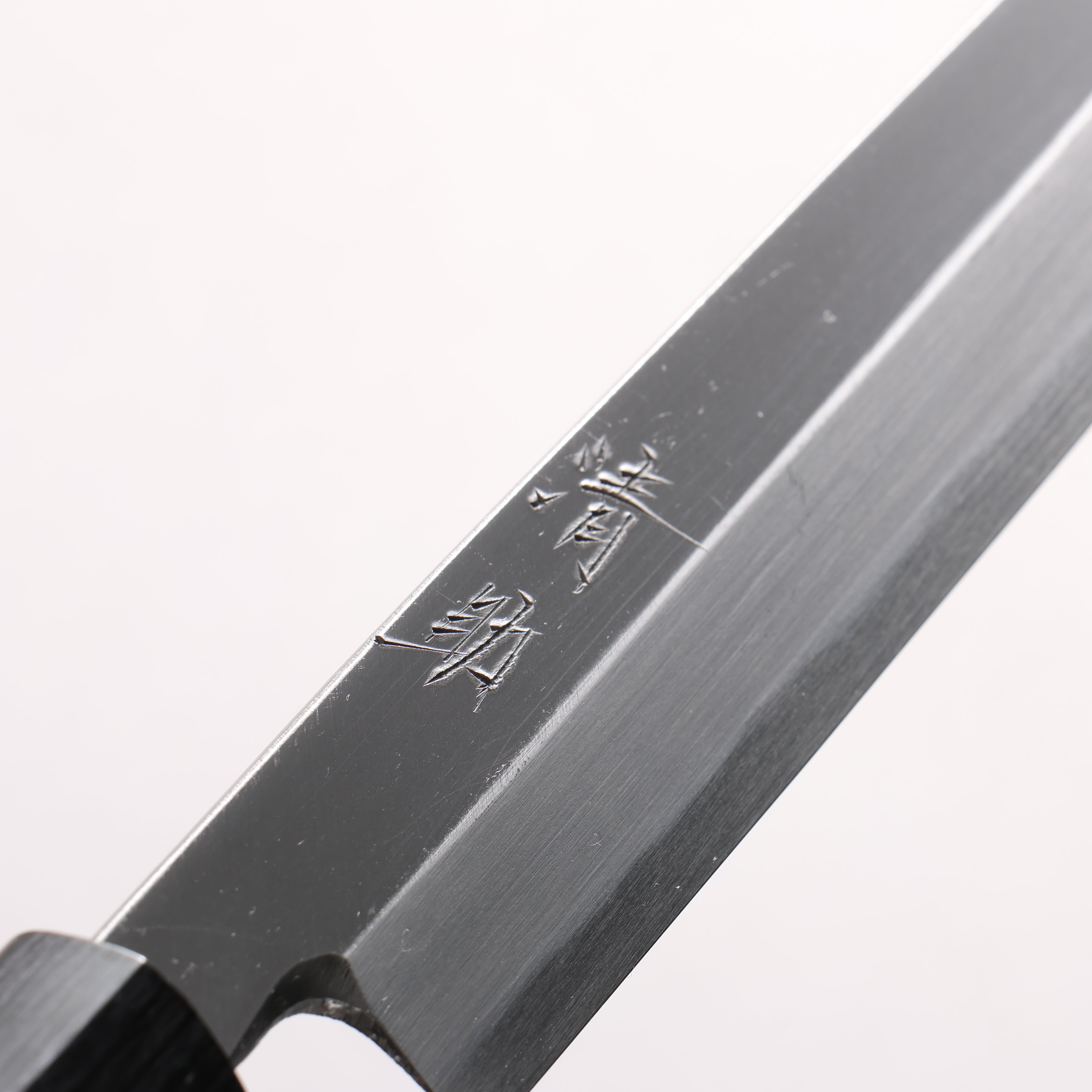 Seisuke White Steel Kasumitogi Yanagiba 240mm Rosewood (ferrule: Black Pakka wood) Shinogi Handle - Japanny - Best Japanese Knife