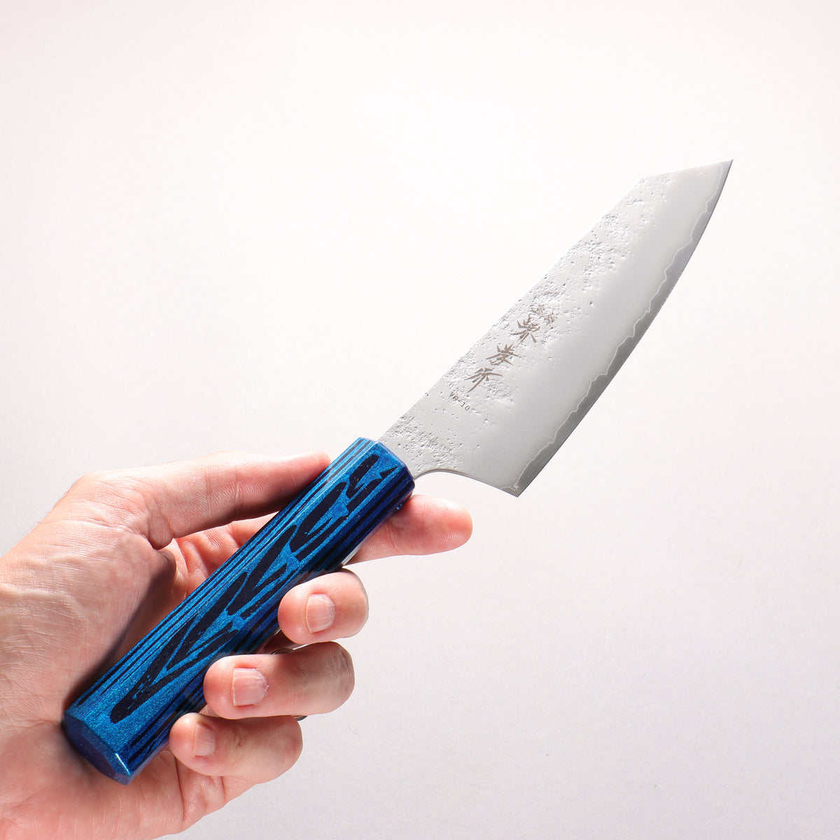 Sakai Takayuki Saikou VG10 Nashiji Kengata Santoku 160mm Brilliant Blue Lacquer Color Handle - Japanny - Best Japanese Knife