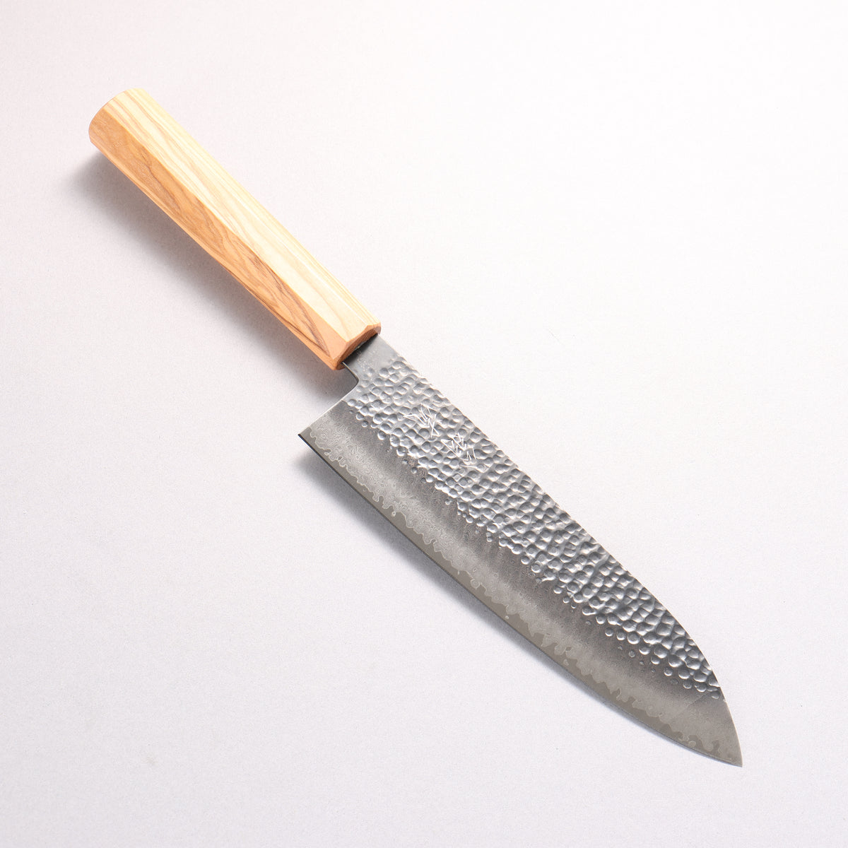 Oul VG10 Hammered Damascus Black dyeing Santoku 180mm Olive tree Handle