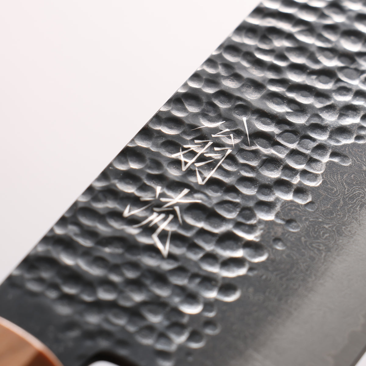 Oul VG10 Hammered Damascus Black dyeing Santoku 180mm Olive tree Handle