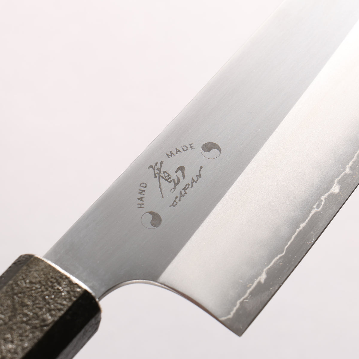 Hiroshi Suzuki ZDP189 Kasumitogi Bunka 195mm Black Lacquered Handle
