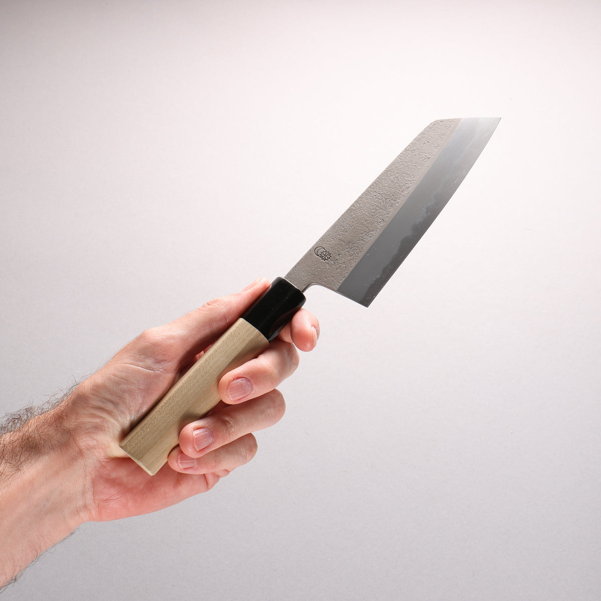 Kikuzuki White Steel No.2 Nashiji Kiritsuke Santoku 150mm Magnolia (Ferrule: Water Buffalo Horn) Handle