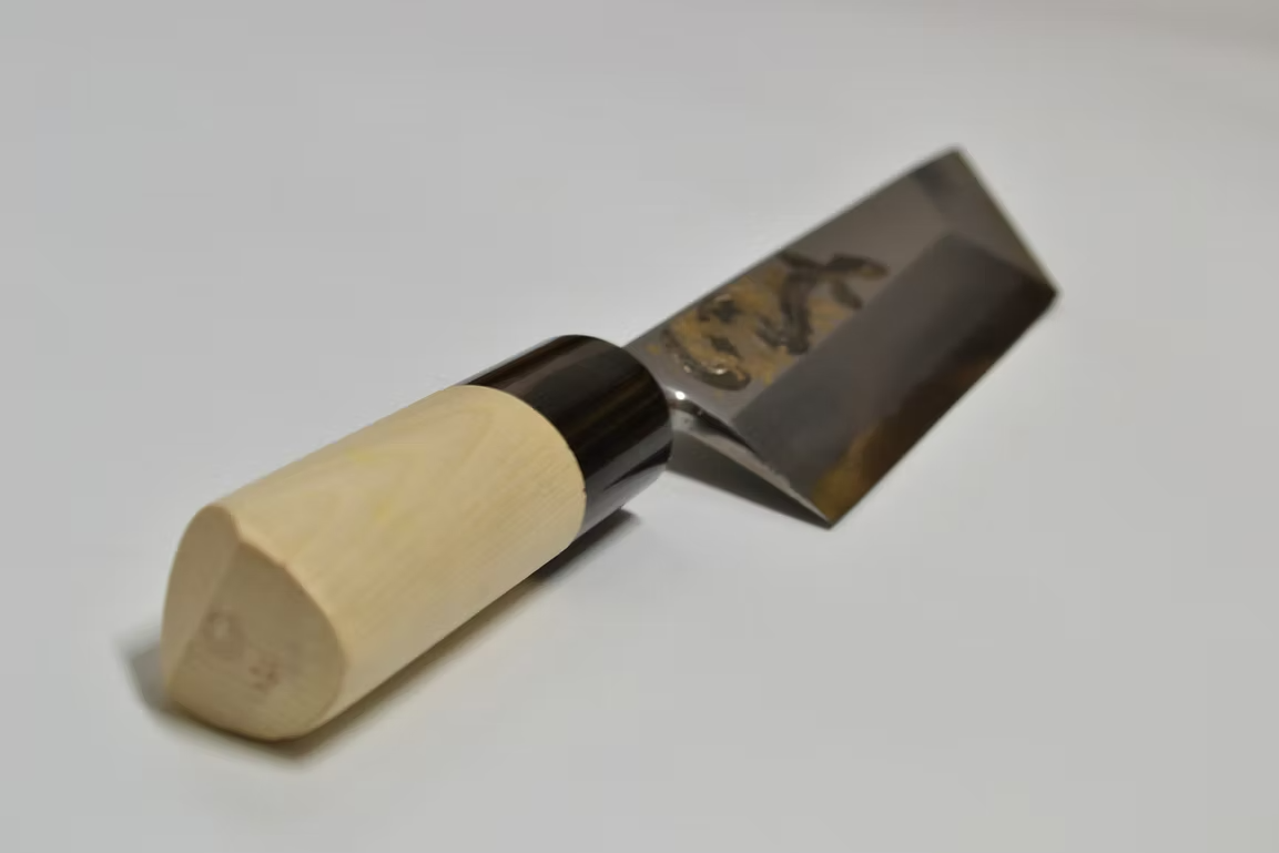 Sakai Takayuki Metal Decorated Engraving by Kubota Eel White Steel No.2 Kasumitogi Eel Knife 210mm Magnolia (Ferrule: Water Buffalo Horn) Handle - Japanny - Best Japanese Knife