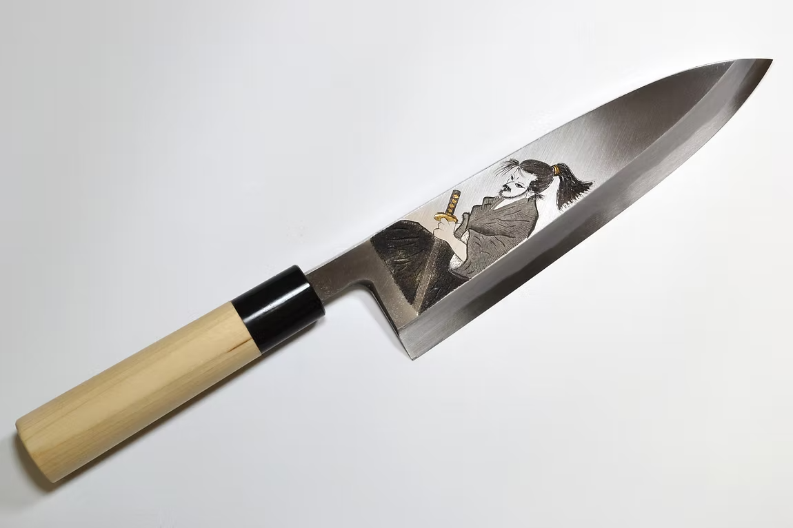 Sakai Takayuki Metal Decorated Engraving by Kubota Pride of Samurai White Steel Kasumitogi Deba 240mm Magnolia (Ferrule: Water Buffalo Horn) Handle