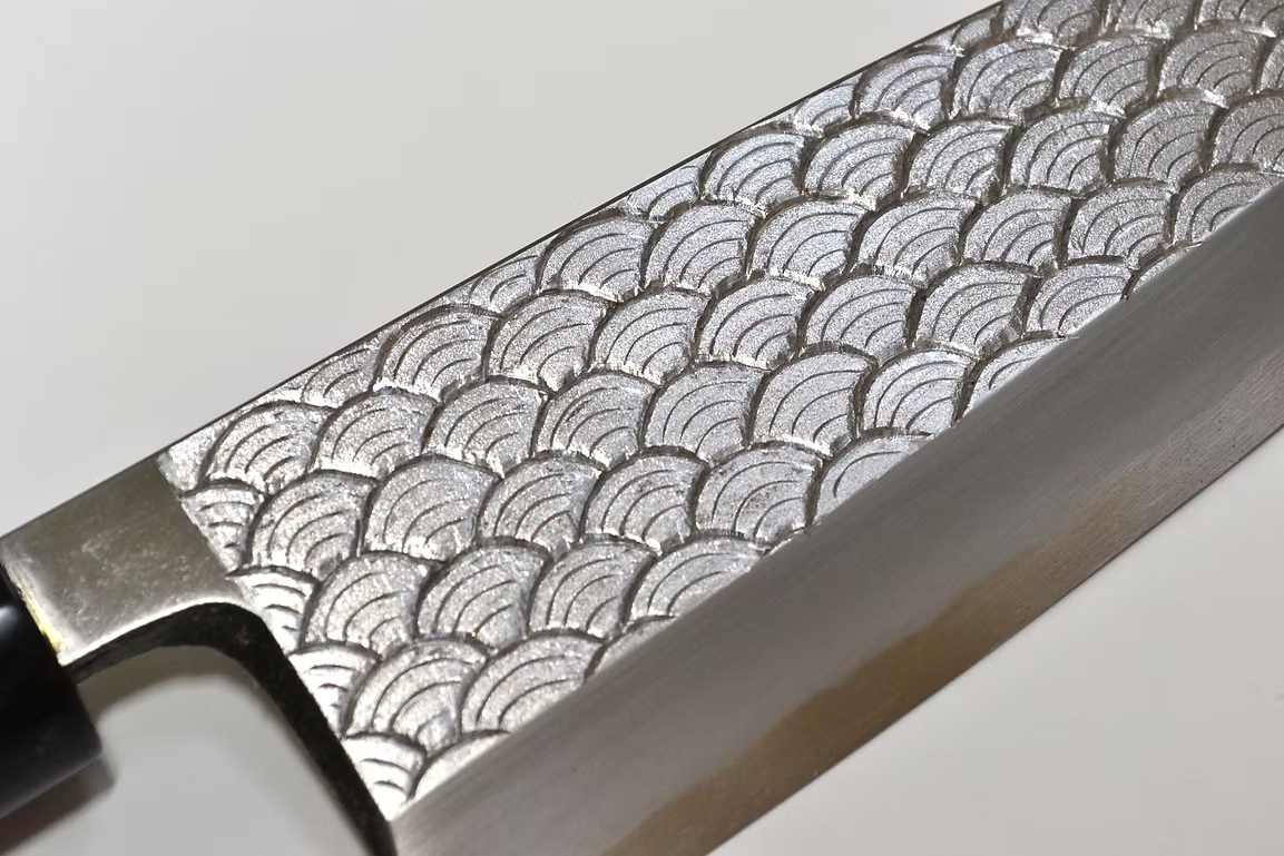 Sakai Takayuki Engraving by Kubota Seigaiha White Steel Kasumitogi Deba 165mm Magnolia (Ferrule: Water Buffalo Horn) Handle - Japanny - Best Japanese Knife