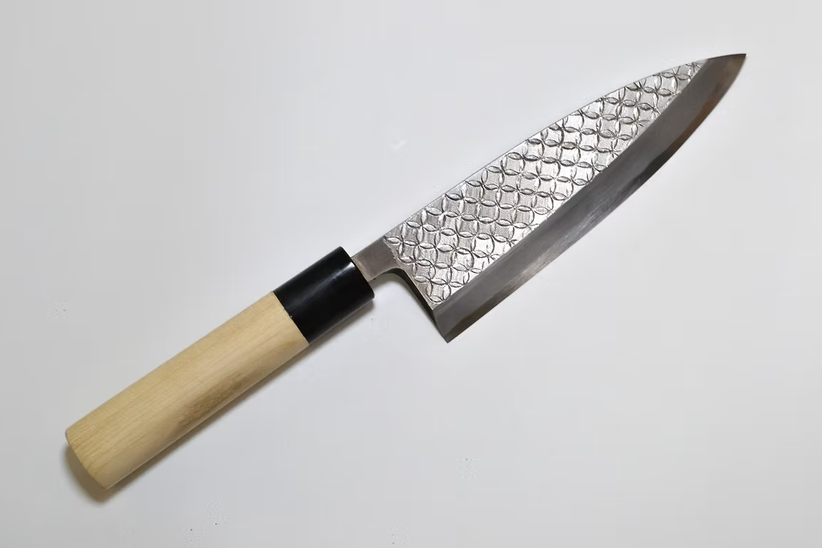 Sakai Takayuki Engraving by Kubota Shippou White Steel Kasumitogi Deba 165mm Magnolia (Ferrule: Water Buffalo Horn) Handle