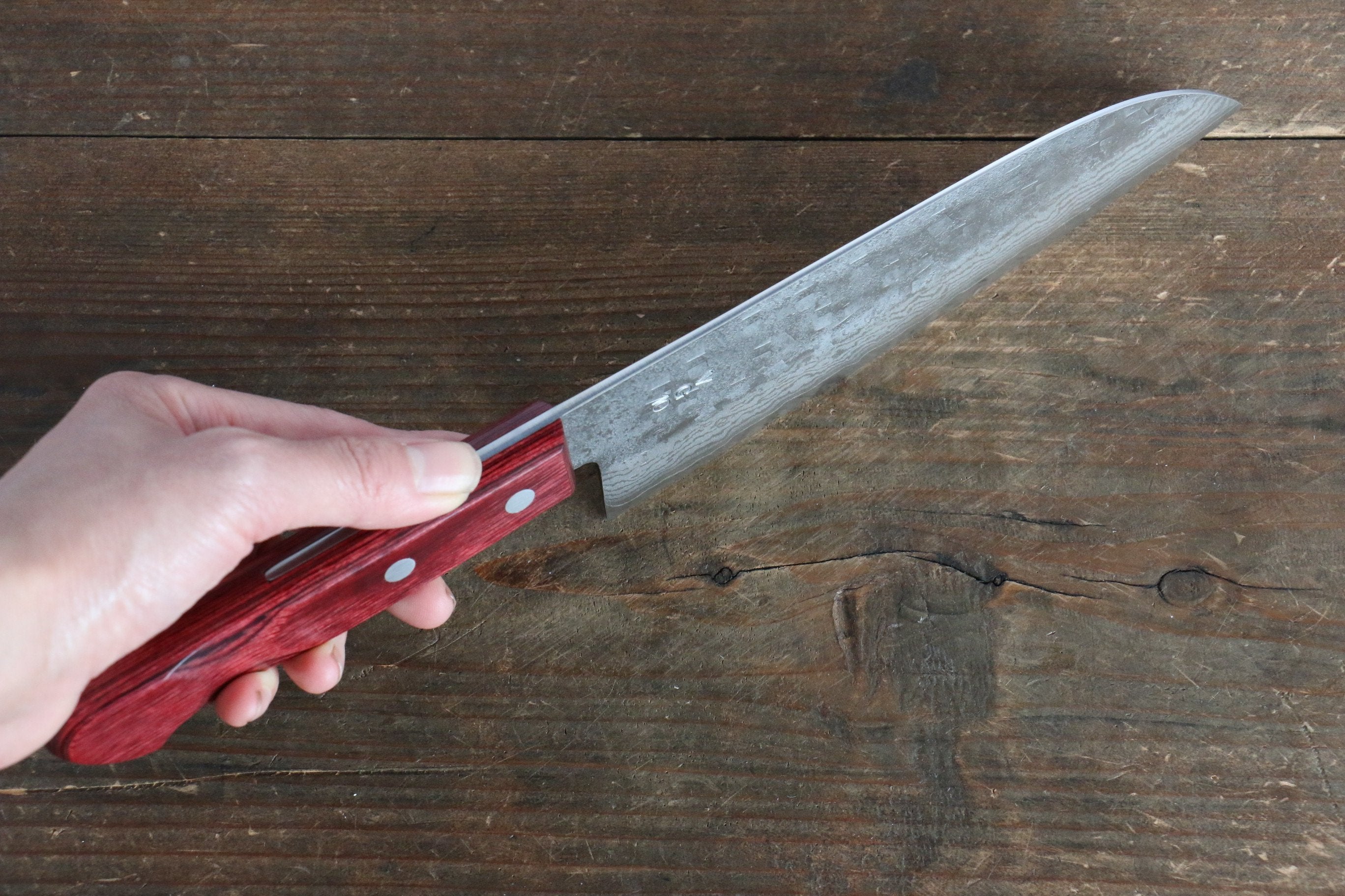 Nao Yamamoto VG10 Hammered Damascus Santoku 170mm Red Pakka wood Handle - Japanny - Best Japanese Knife