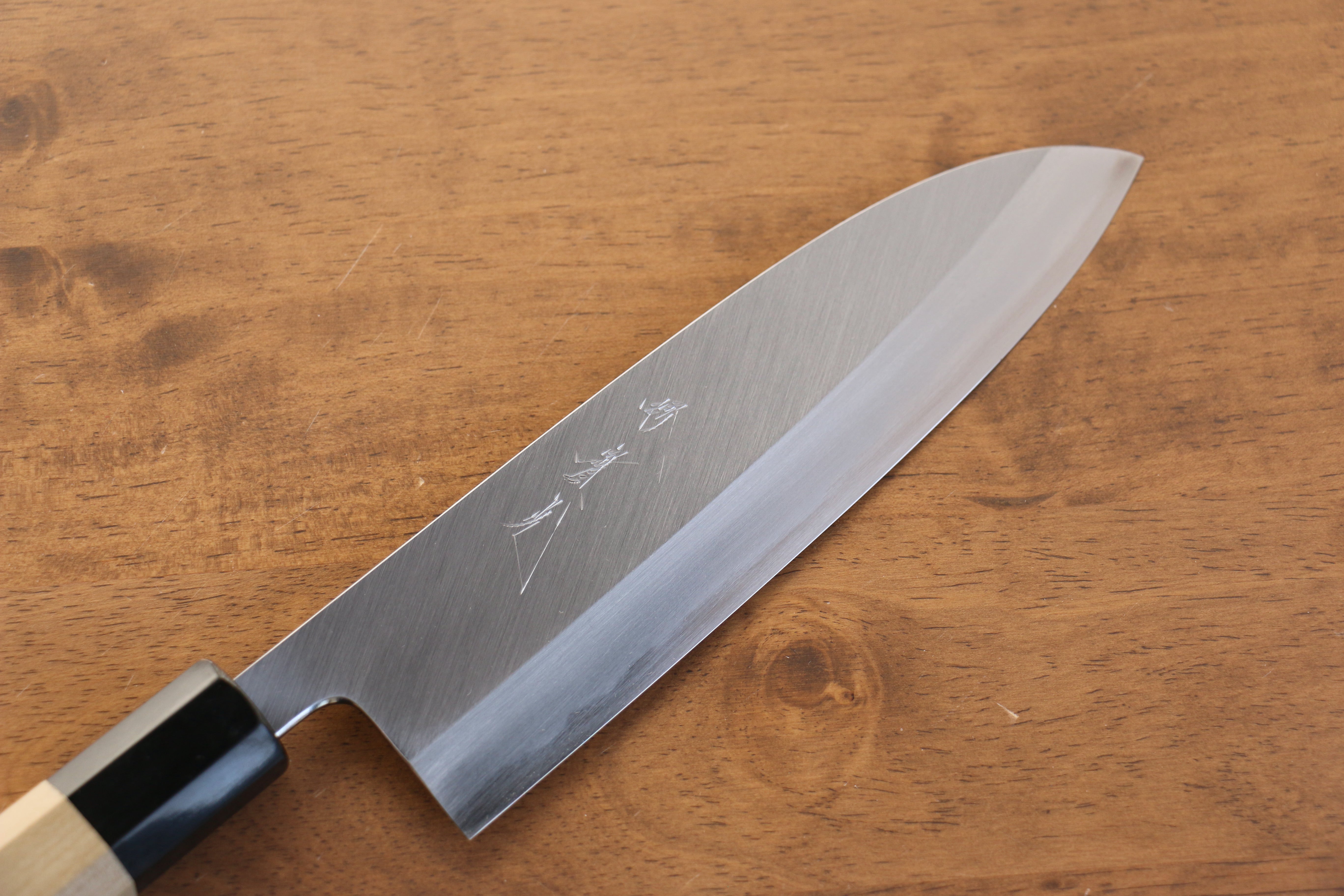 Jikko Arata White Steel No.2 Santoku  180mm Magnolia Handle - Japanny - Best Japanese Knife
